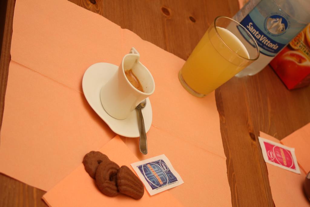 Bed & Breakfast La Rosa Dei Venti Genua Exteriör bild
