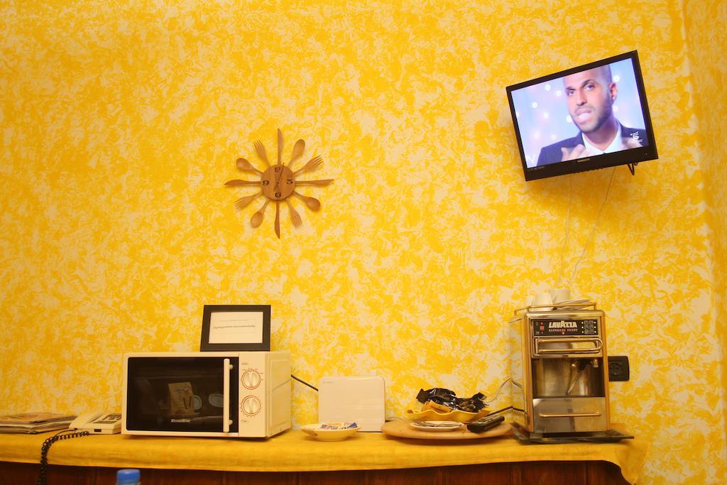 Bed & Breakfast La Rosa Dei Venti Genua Rum bild